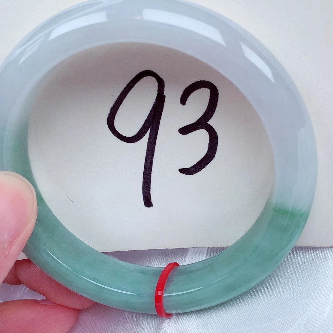 翡翠未镶嵌手镯翡翠