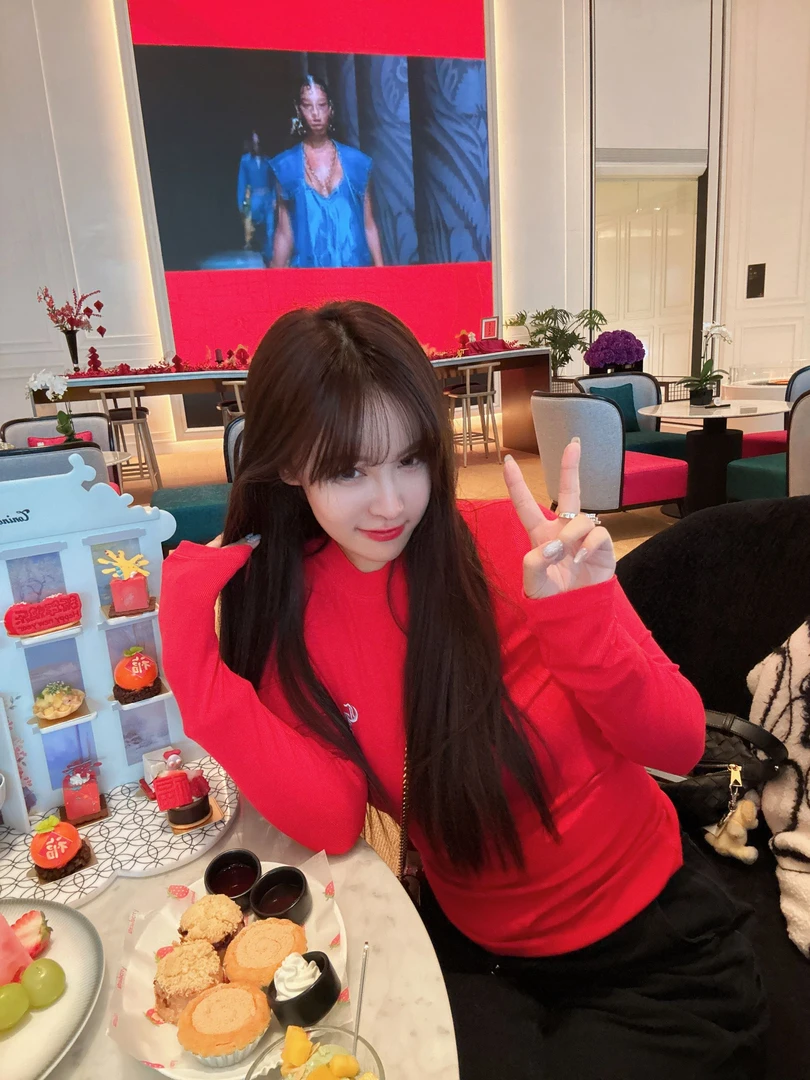 【HoorayLin】25年罗罗定制高弹竖条纹定制长袖打底内搭t恤#KK563