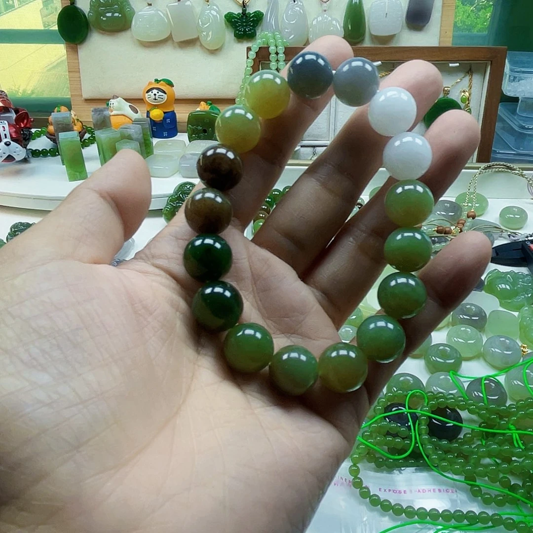 和田玉未镶嵌手串