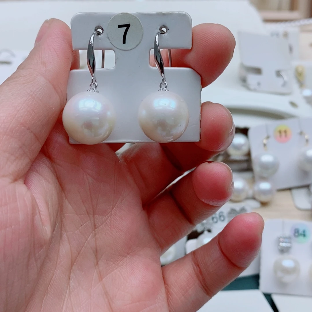 偶***然银S925镶嵌淡水珍珠颈饰