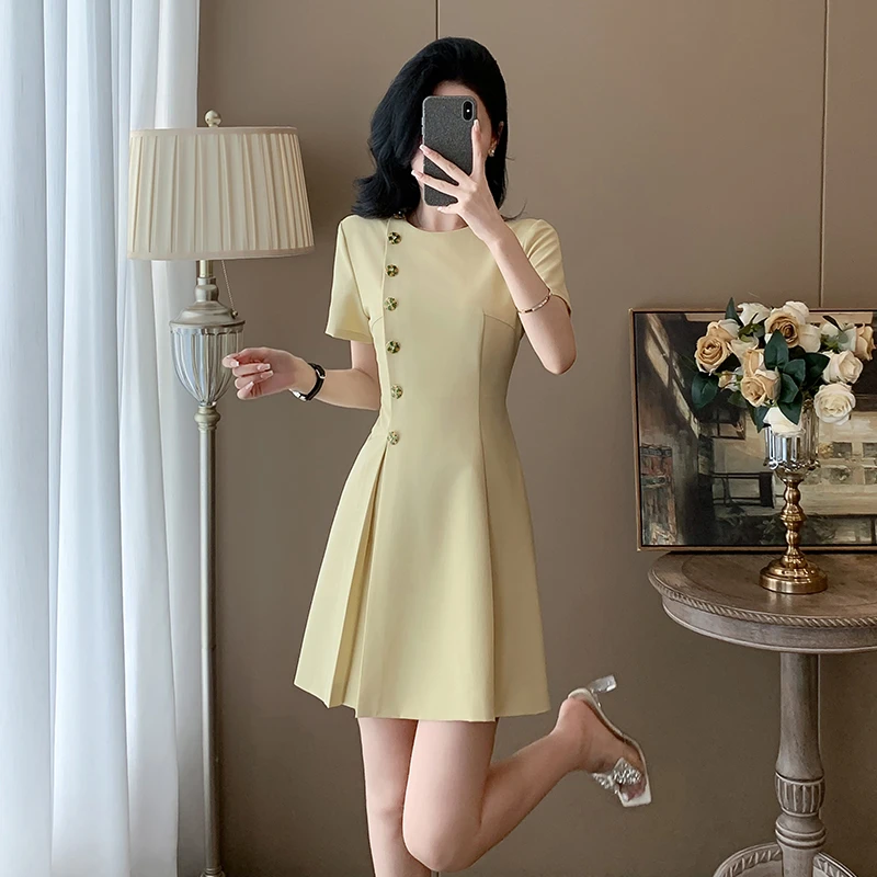 夏季短袖法式气质小众设计减龄御姐风收腰A字小香风连衣裙高级感