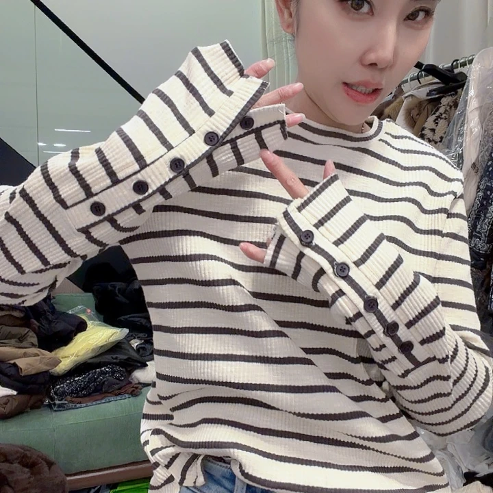 打底9737367979976868