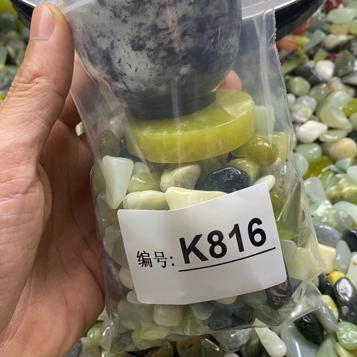 蛇纹石玉鱼缸石未镶嵌