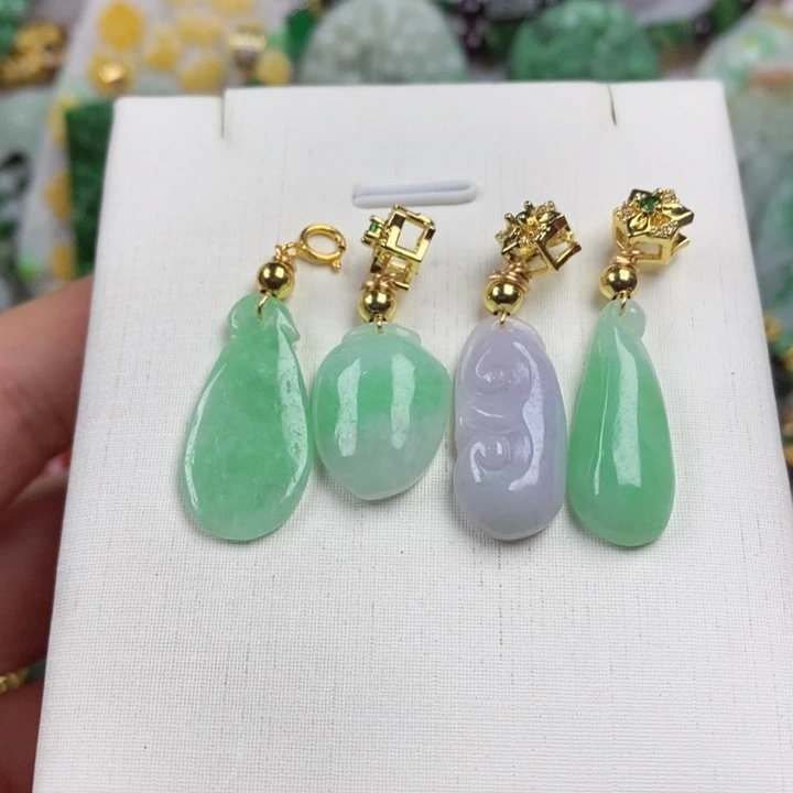吊坠(赠链)未镶嵌翡翠