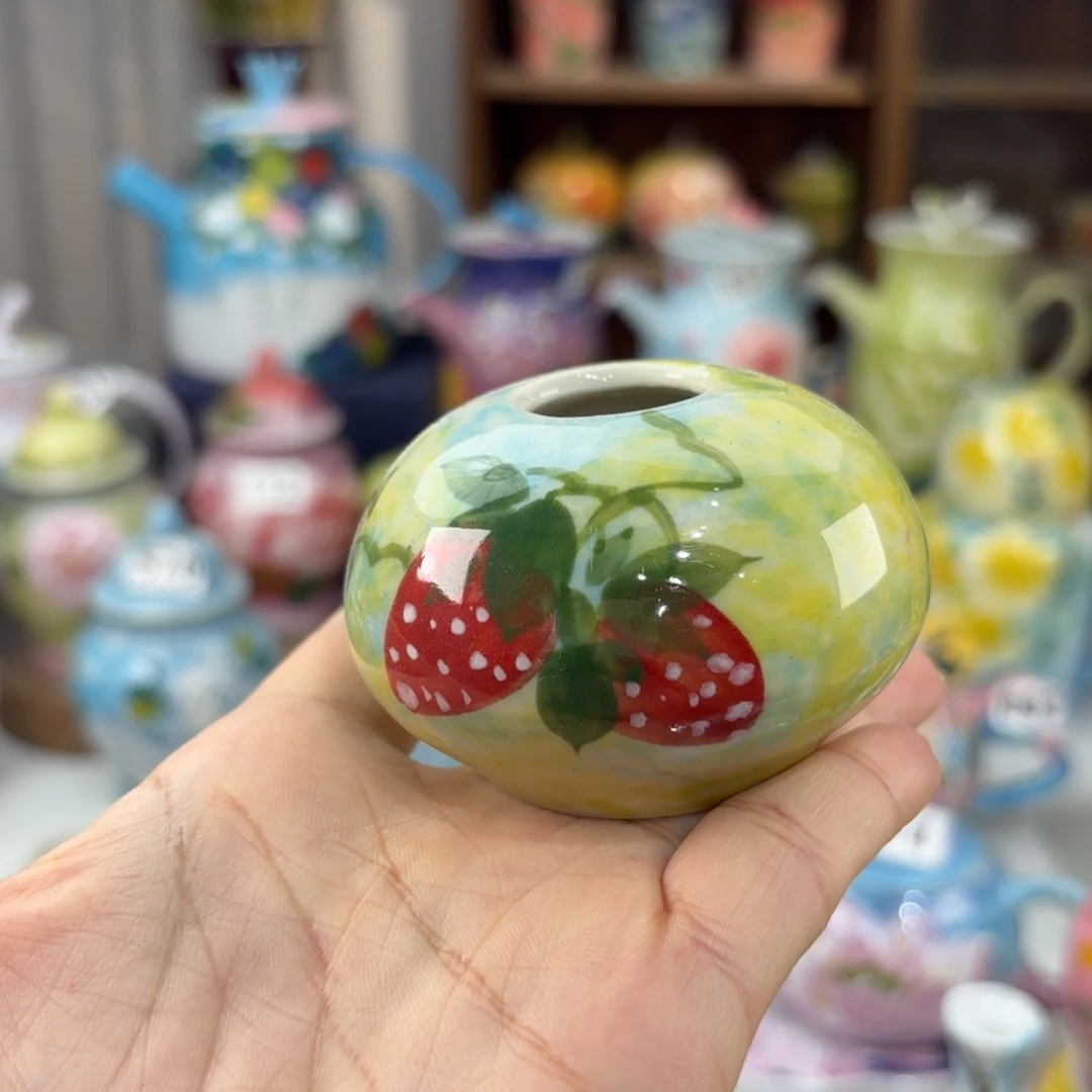 景德镇手绘高温釉下彩陶瓷茶具^_^。