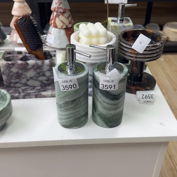 ?****g3590 3591 云中翡翠按压瓶