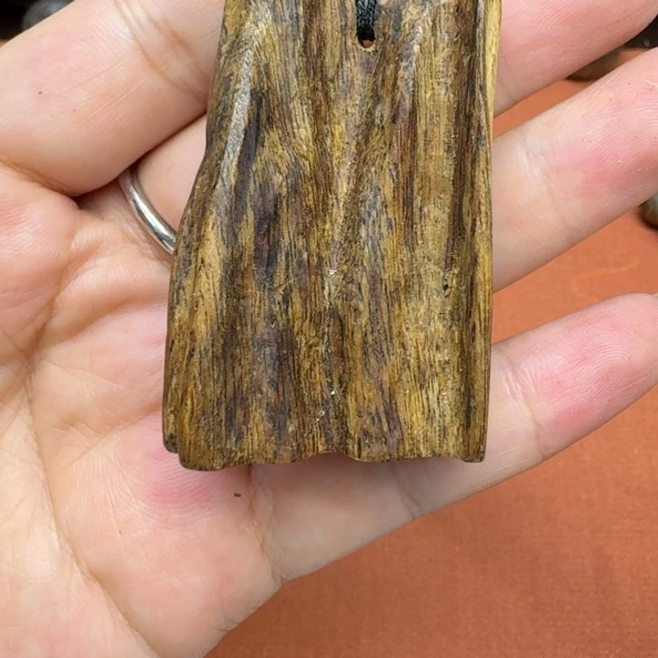 大叶紫檀（黑酸枝木类）