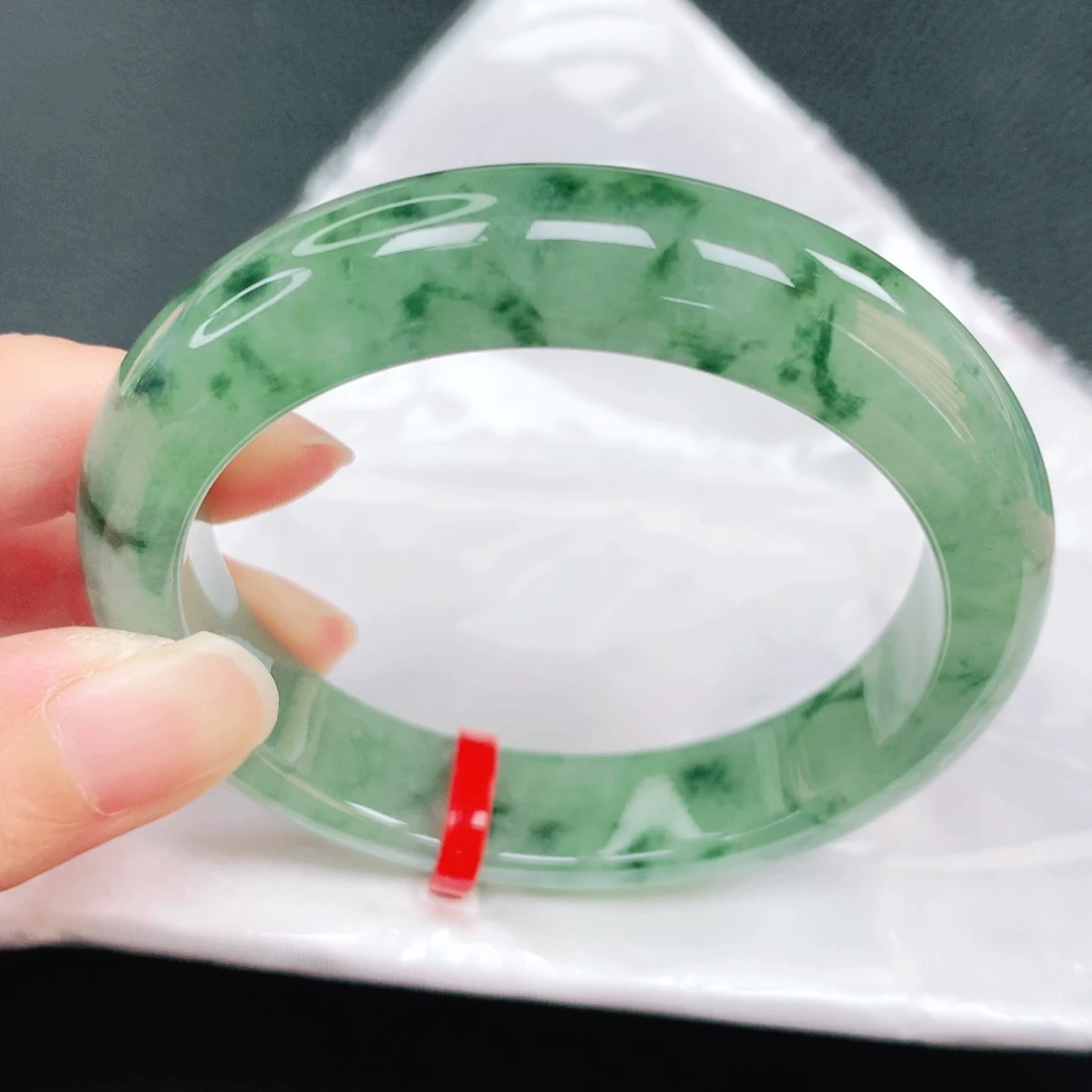 翡翠未镶嵌手镯54圈