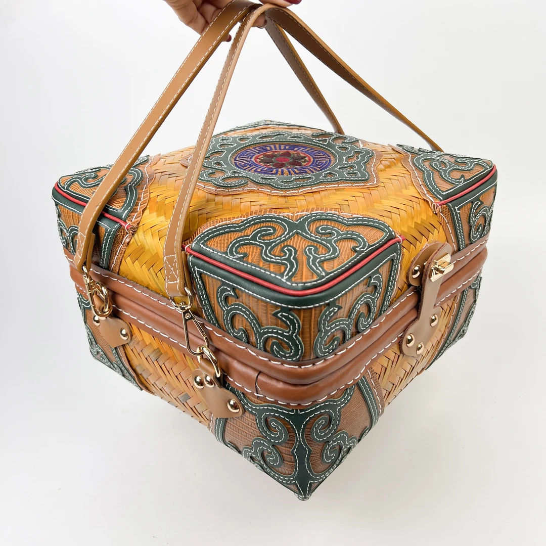 新款两个锁扣两个背带藏式洛玛筐收纳盒零食家用收纳外出携带必备