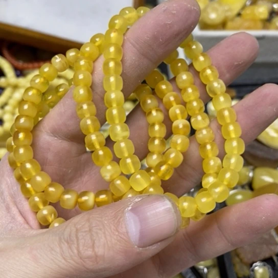 蜜蜡裸石未镶嵌多样性发货其一