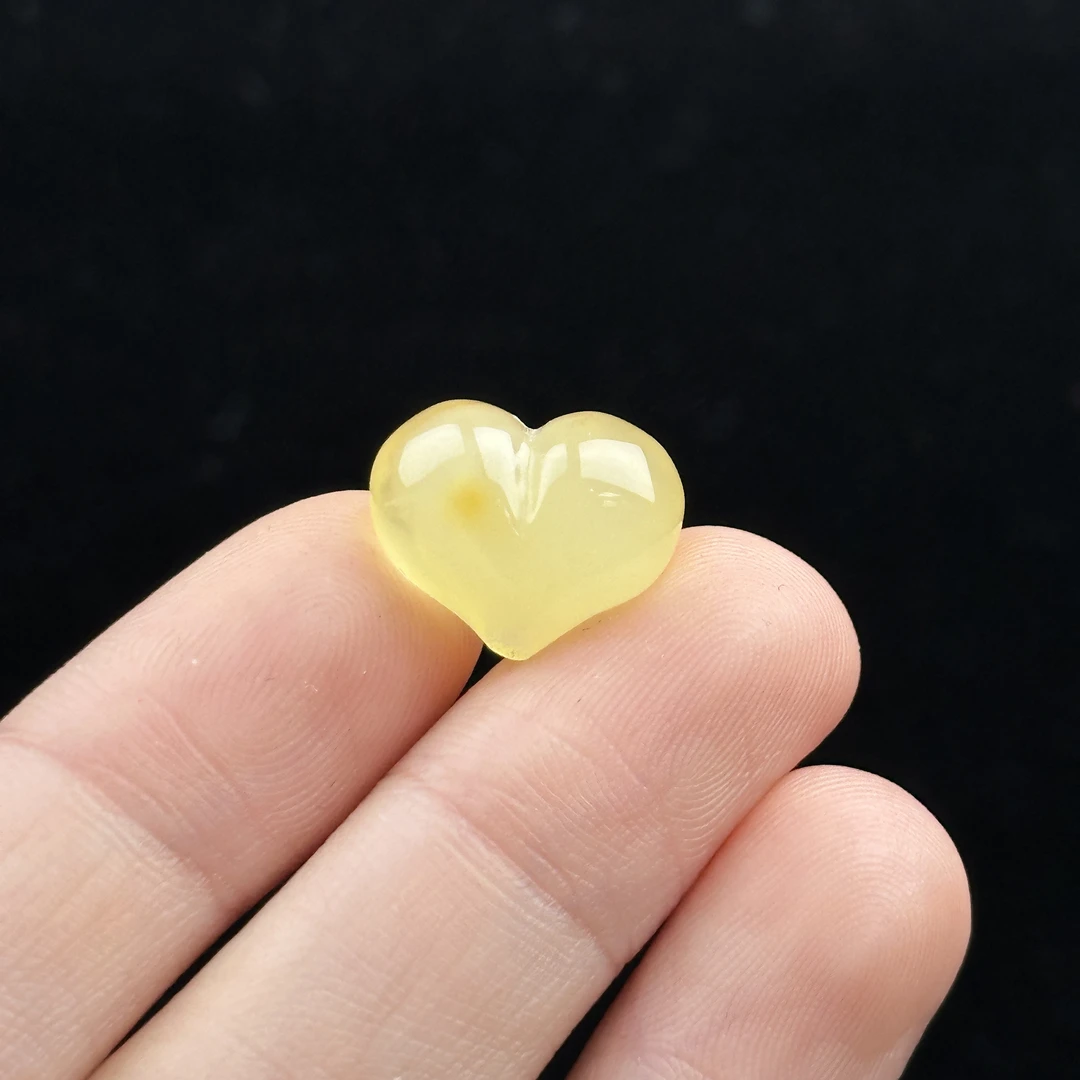 K8661天然原矿蜜蜡 爱心 14.4*11.8mm支持复检假一罚十