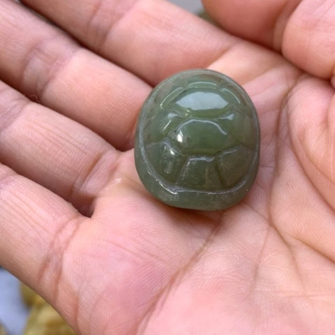 【闪购商品】未镶嵌透闪石质玉挂件