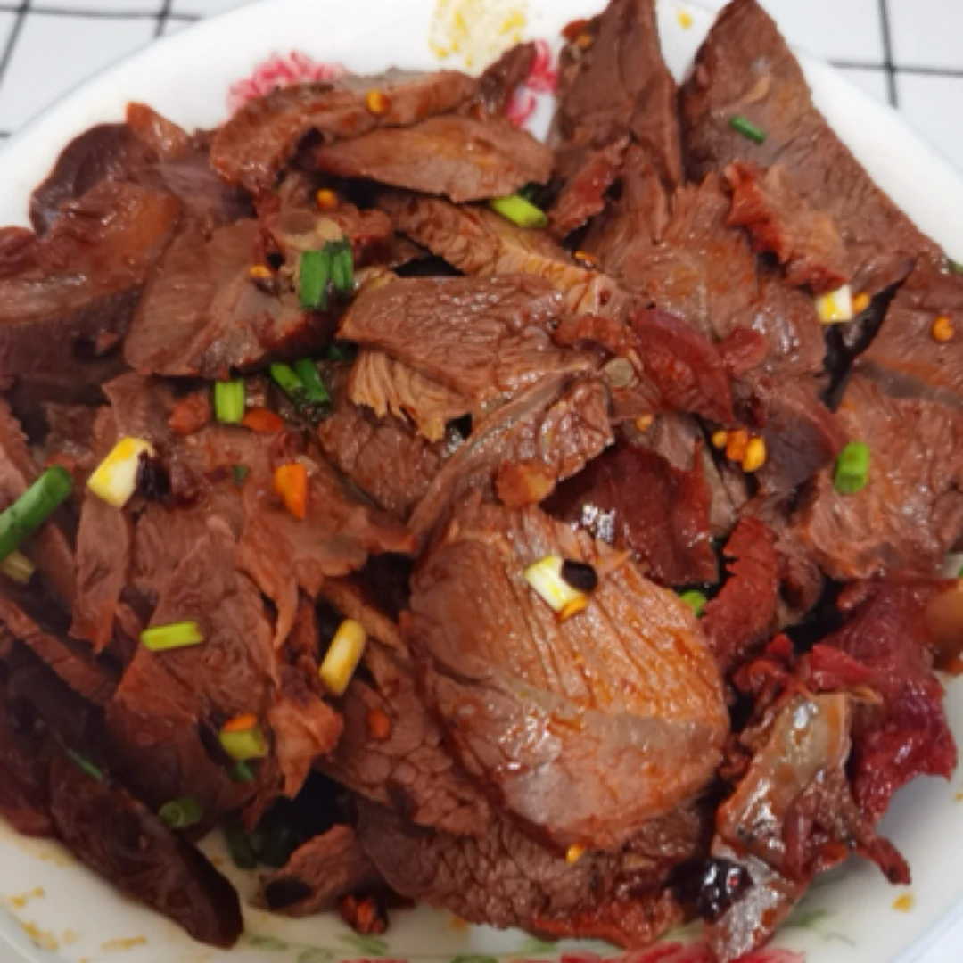 鲜卤牛腱子肉 香浓好味道