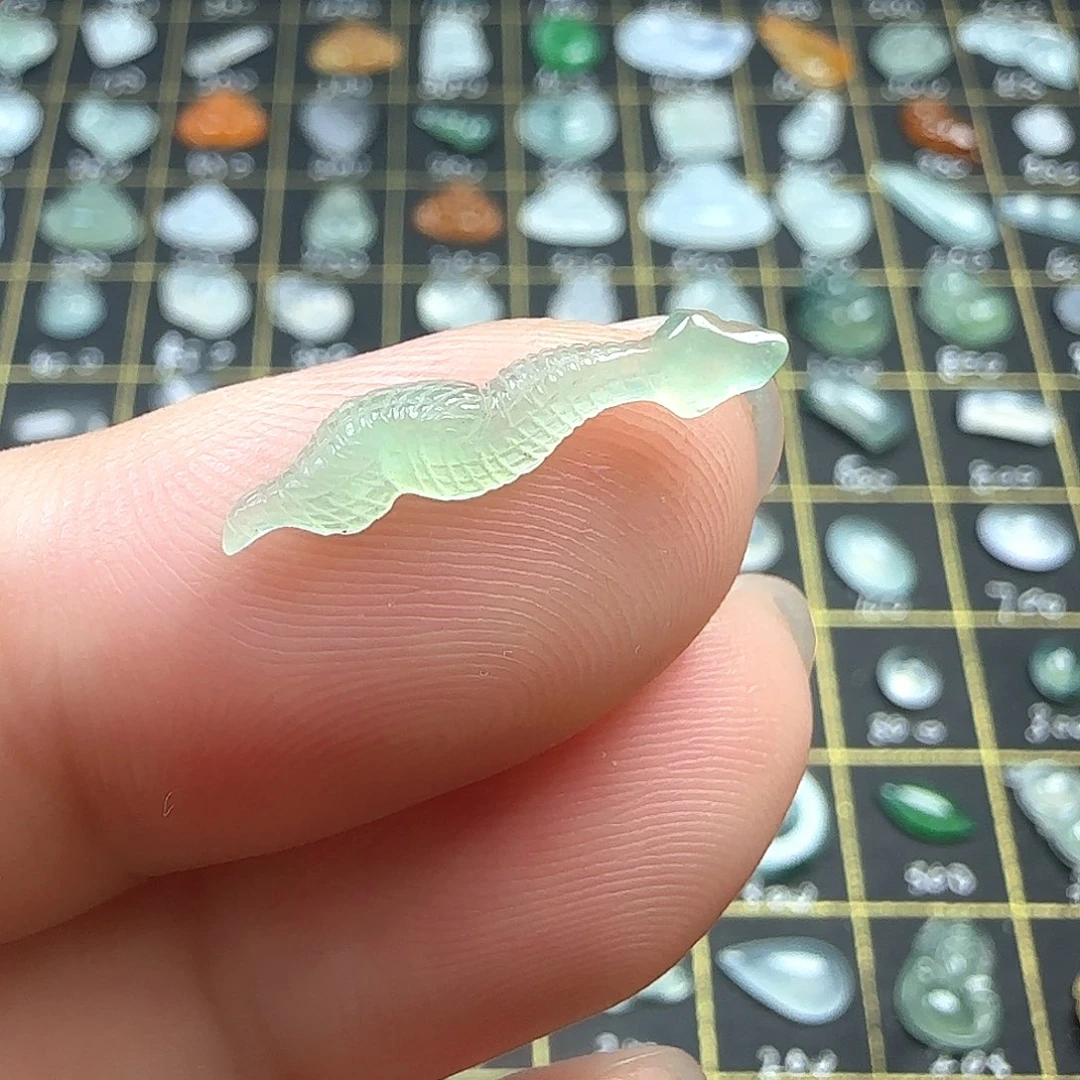 定制翡翠未镶嵌翡翠