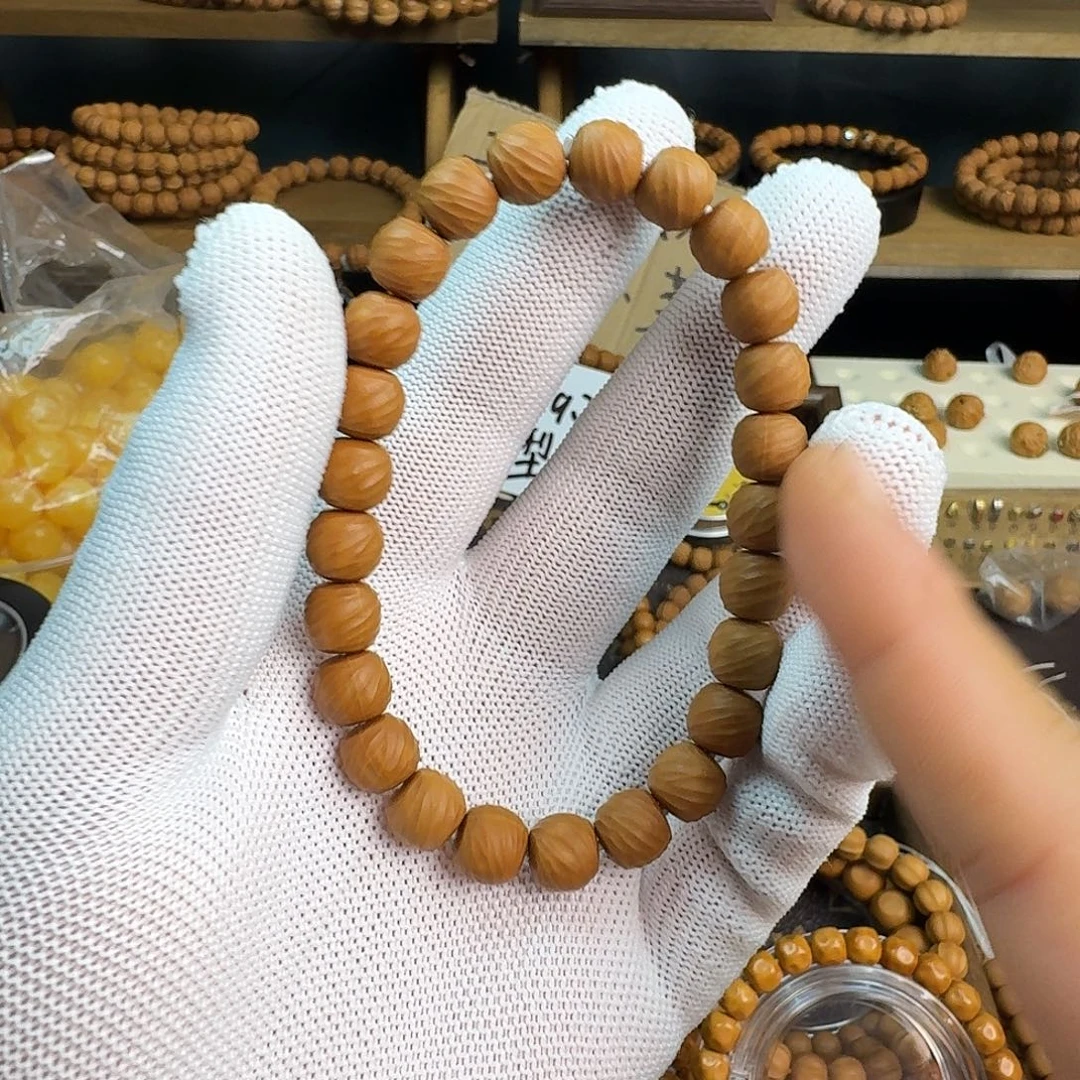 吊坠龙脊菩提全品9.3云锦