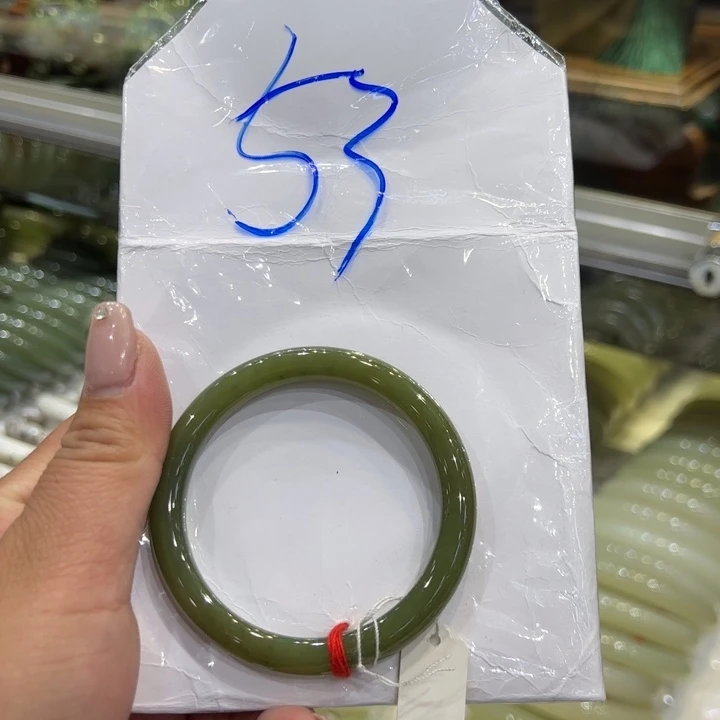 和田玉手镯未镶嵌V***o