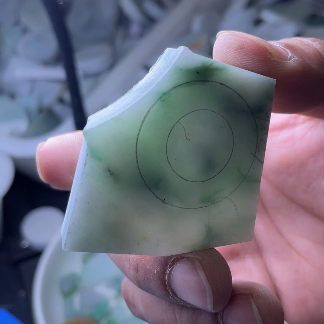 定制翡翠未镶嵌翡翠