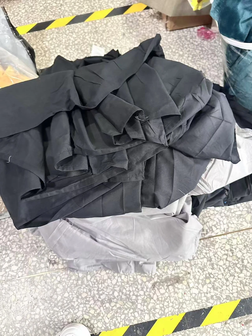 《兵哥外贸》3楼150×200杂款化纤床裙 发一张 不挑色
