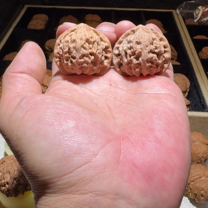 文玩核桃吊坠39宫灯