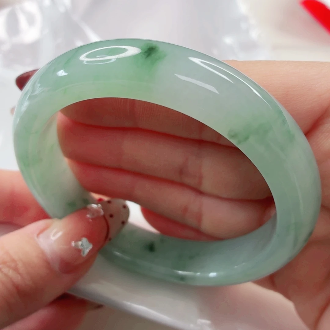 翡翠未镶嵌手镯56.3x589