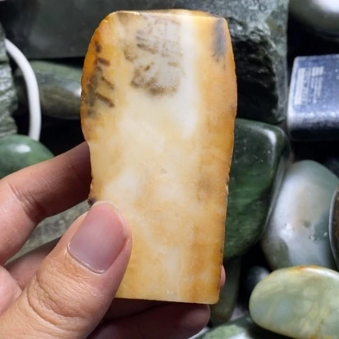 未镶嵌和田玉（糖玉）挂件
