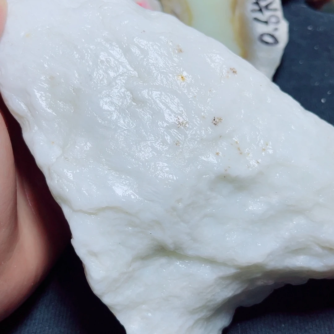 未镶嵌和田玉珠宝奇石
