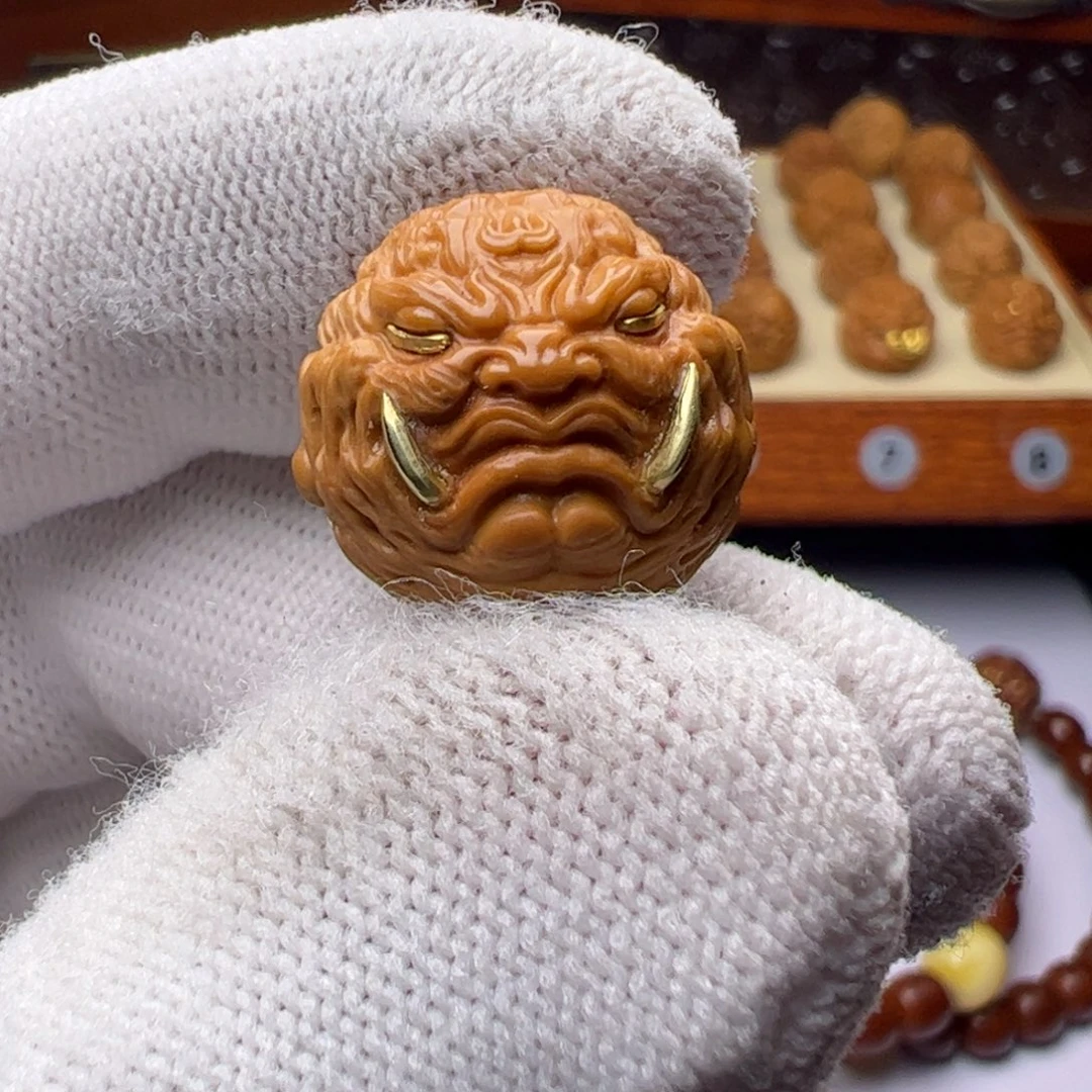 猴头核桃吊坠精工满镶嵌双尖牙18