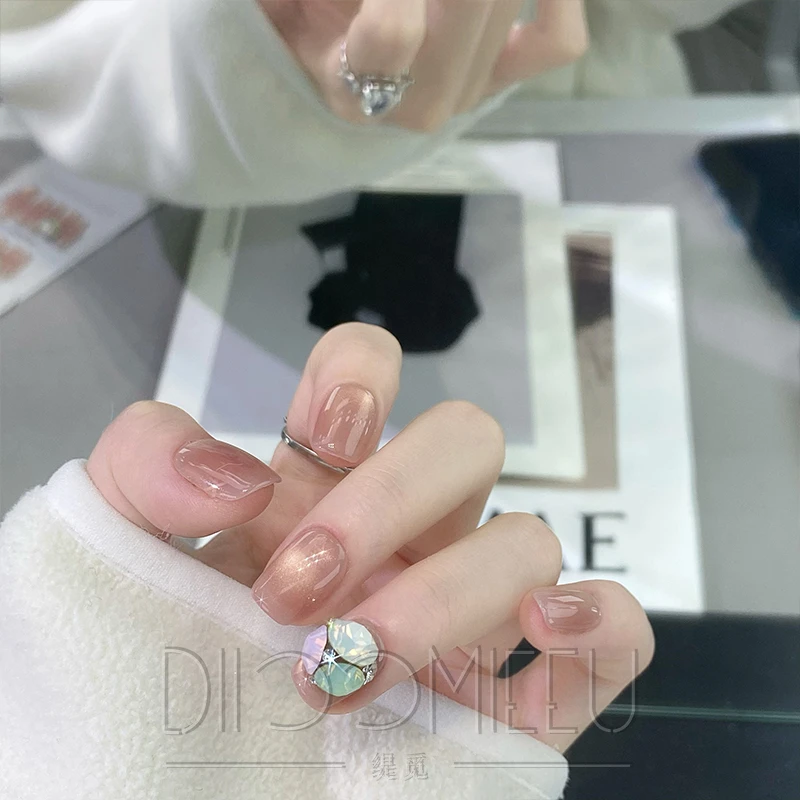 【玉汤圆】缇觅轻奢简约猫眼高级摩卡钻全华子钻穿戴甲裸色美甲