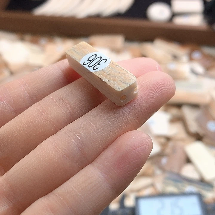 泥塑不打孔联系客服