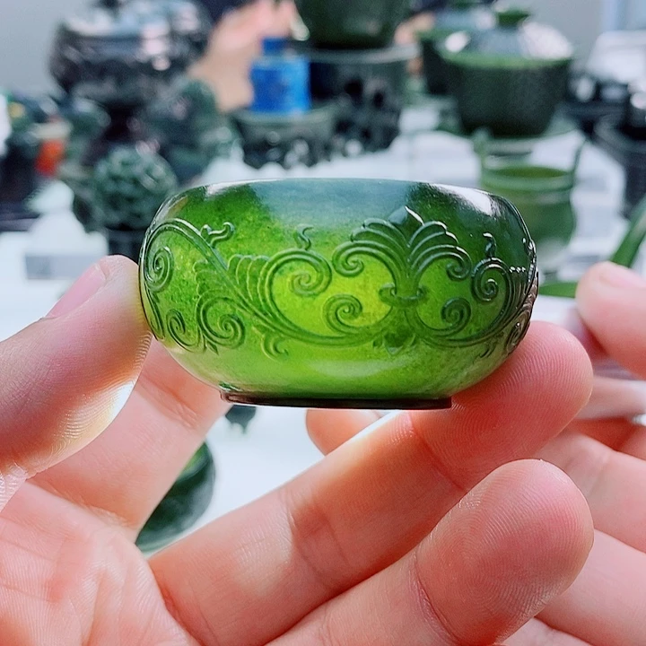 和田玉（青玉）未镶嵌把件