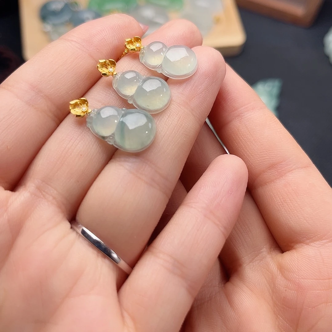 翡翠18K金镶嵌颈饰葫芦多样性只发一个