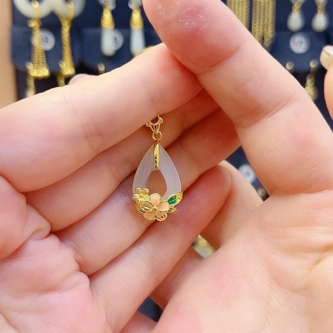 和田玉银S925镀金镶嵌颈饰