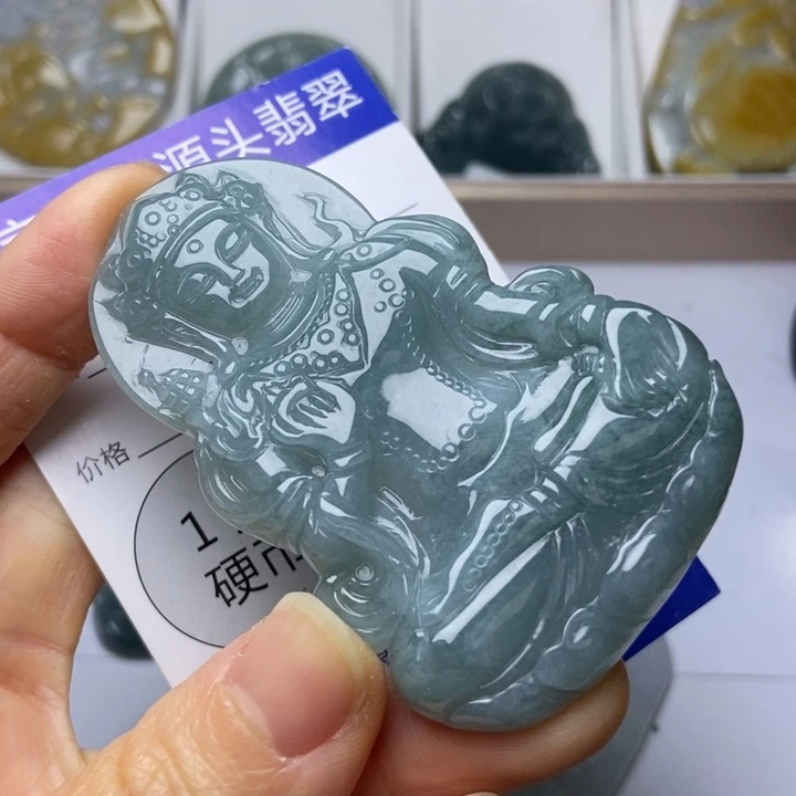 翡翠把件未镶嵌翡翠