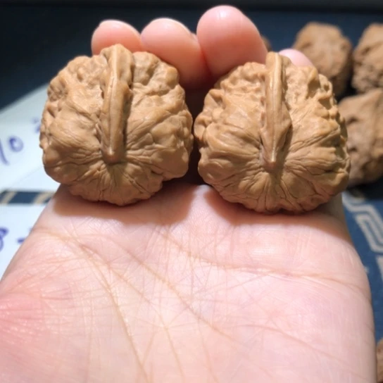 文玩核桃把件蛤蟆头一帆风顺