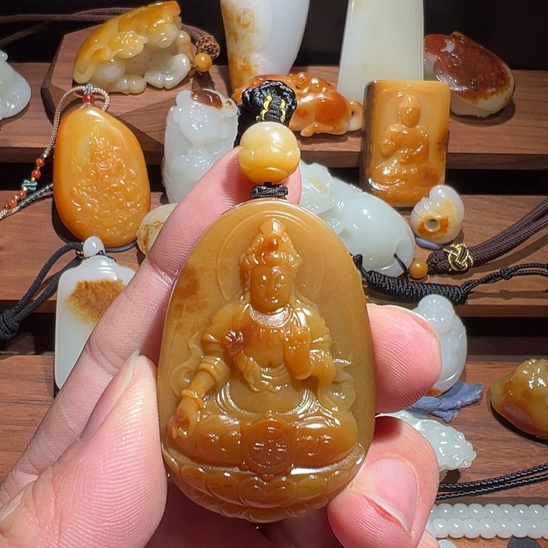 和田玉未镶嵌颈饰