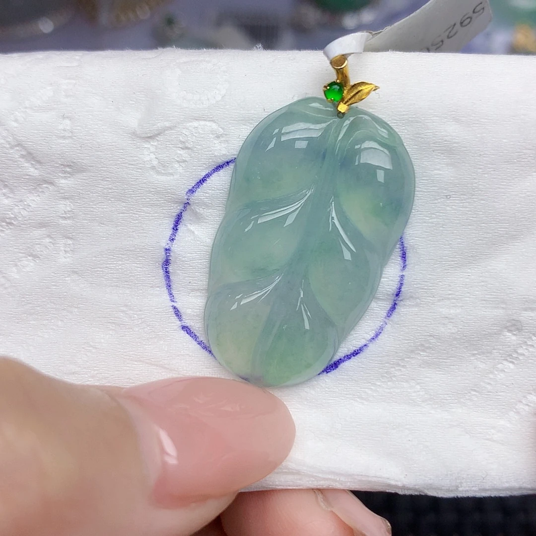 翡翠18K金镶嵌颈饰天然翡翠a货 百元以上9米证书费自理