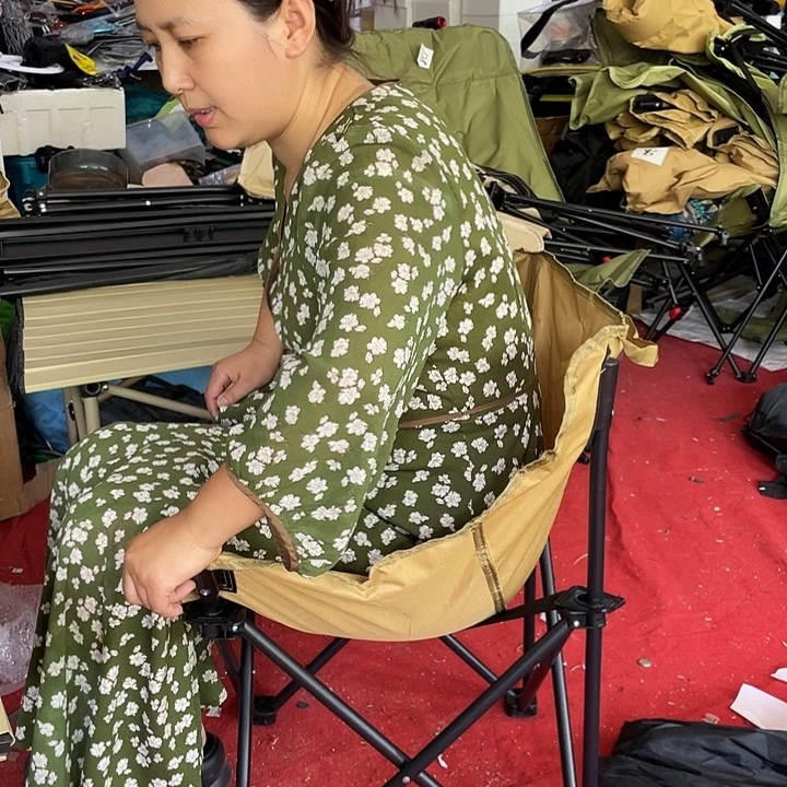 铁低背月亮椅卡其色1把