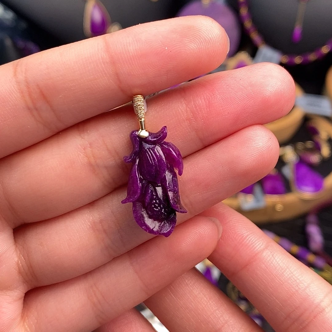 苏纪石（舒俱来）吊坠18K金镶嵌