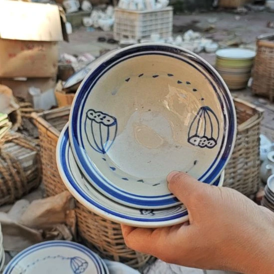 库存微瑕手绘碗两个