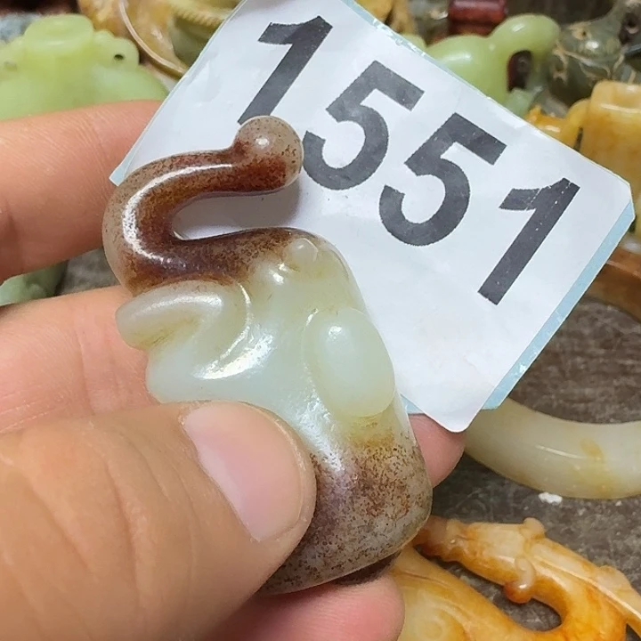 醋***檬和田玉未镶嵌颈饰