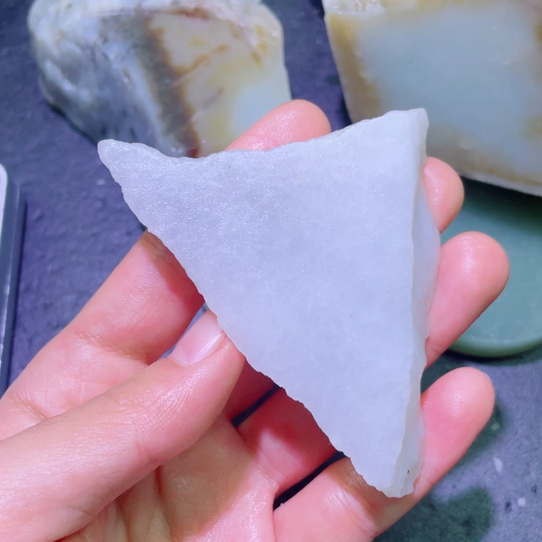 和田玉未镶嵌珠宝半成品