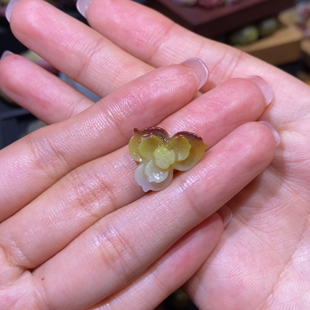 【闪购商品】玛瑙/玉髓手串未镶嵌赚**家盐源玛瑙