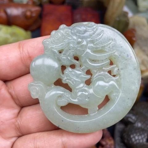 蛇纹石玉未镶嵌颈饰42