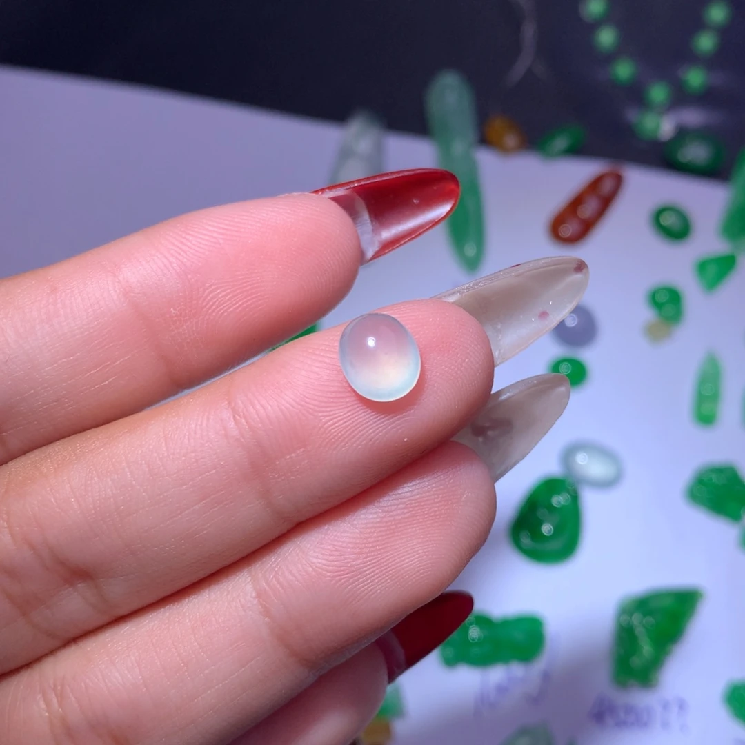 颈饰未镶嵌翡翠蛋