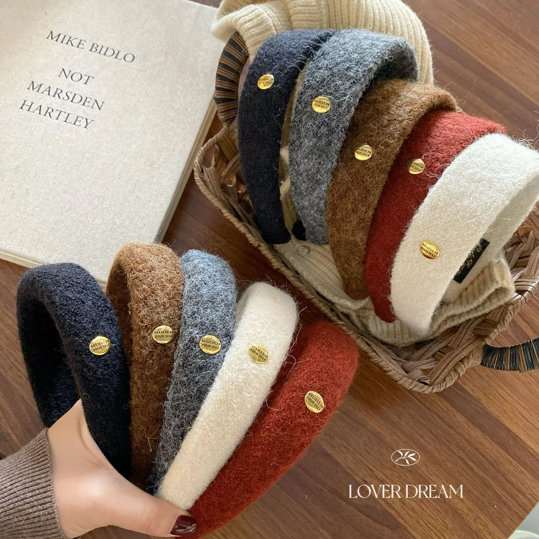 金标字母毛线毛绒大肠发箍时尚高级感头箍头饰发圈大号发饰女百搭