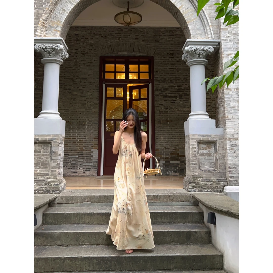 2024春夏季新款高级感碎花连衣裙中长款公主长裙法式吊带裙0014