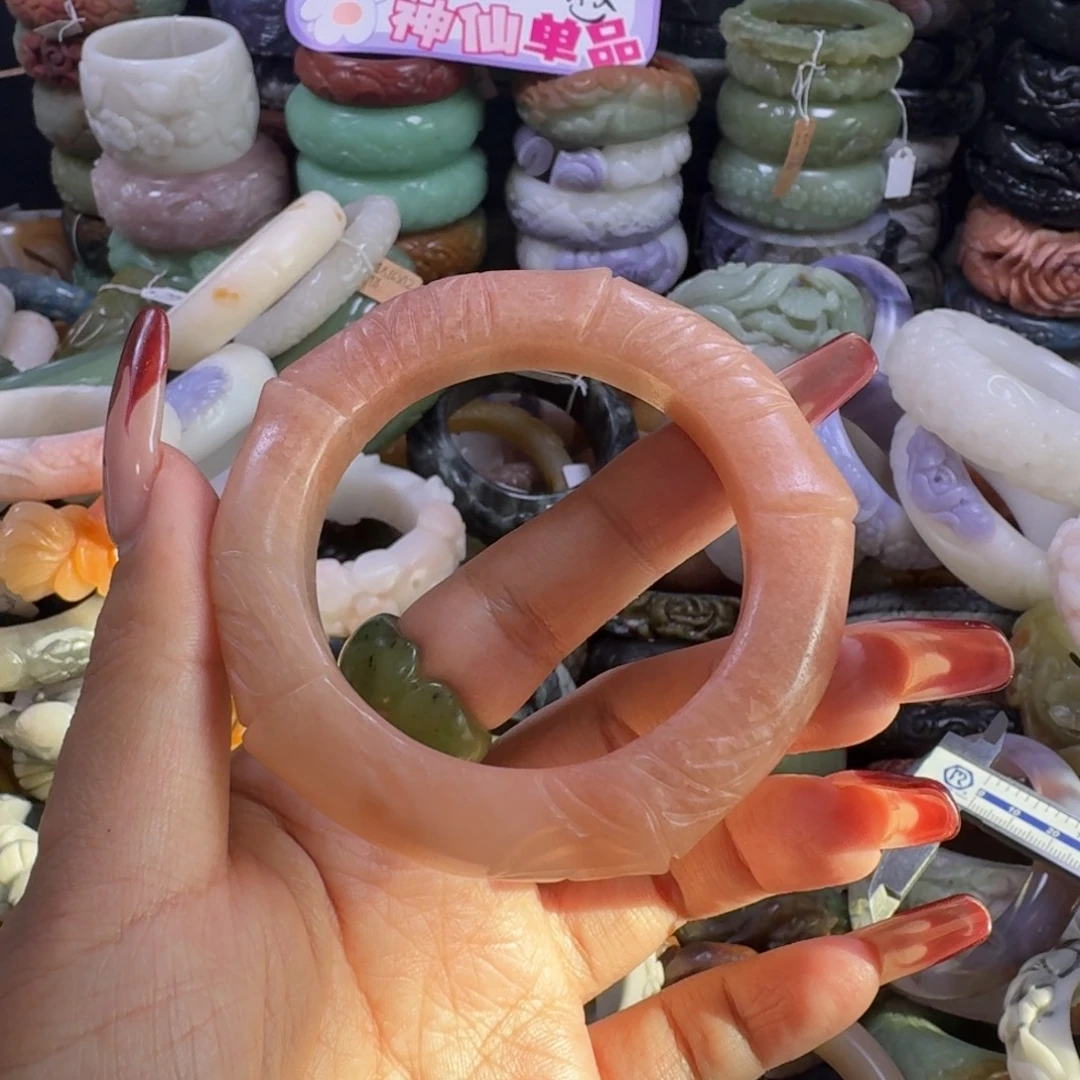 石英质玉（佘太翠）未镶嵌手镯26，53，不退换