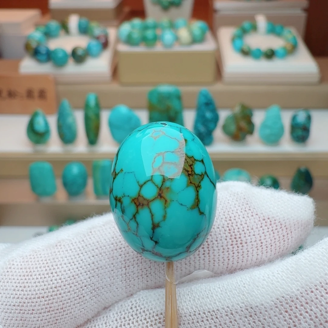 绿松石未镶嵌颈饰