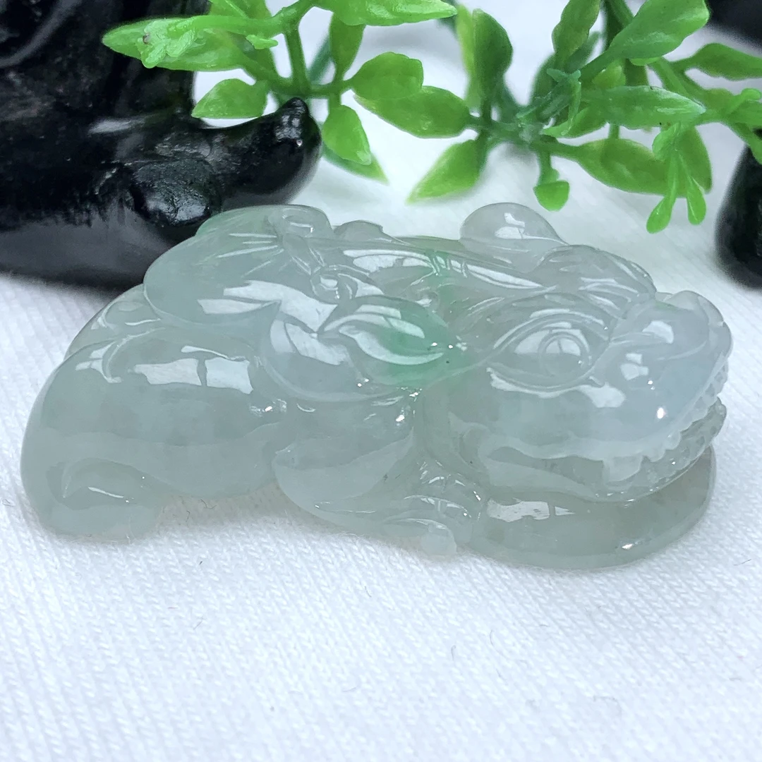 天然缅甸翡翠A货冰润飘绿貔貅吊坠挂件种水足38.8−21.7−12mm
