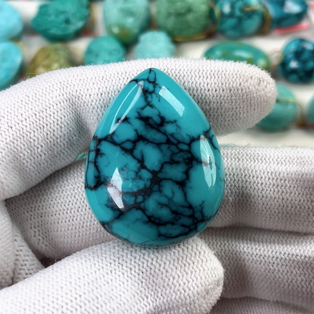 绿松石未镶嵌挂件